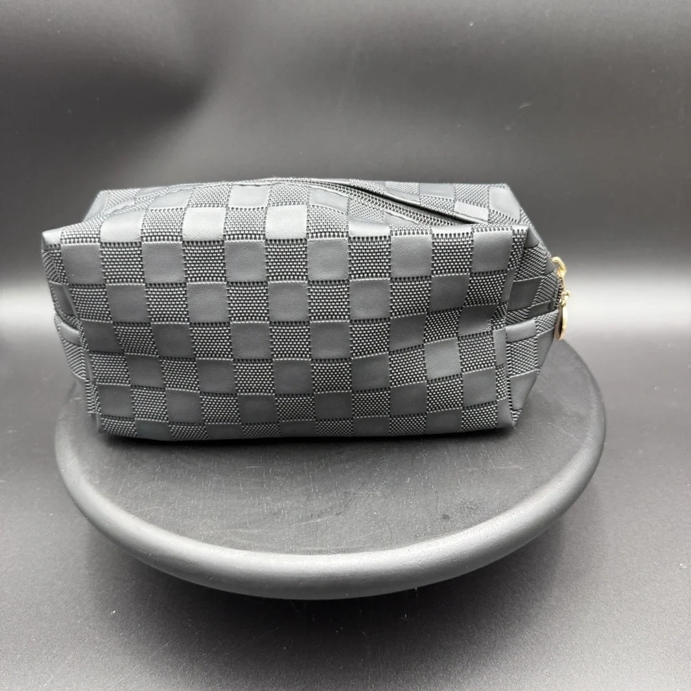 Black Makeup Pouch Pencil Case. Measurements: 4.72inx7.87inx3.14in
